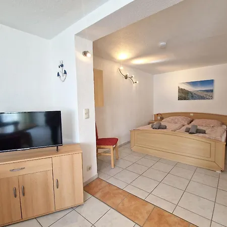 Haus Silbermoewe Middelhagen