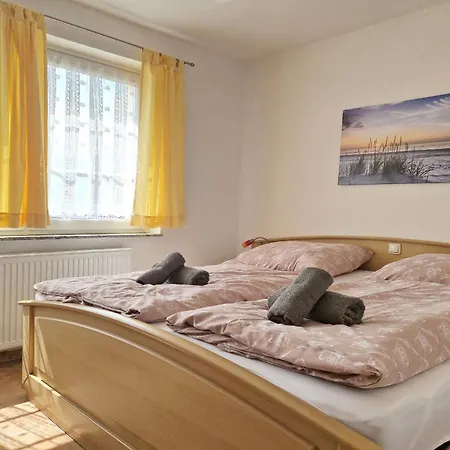 Haus Silbermoewe Lägenhet Middelhagen