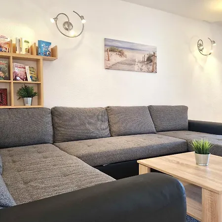 Haus Silbermoewe * Middelhagen